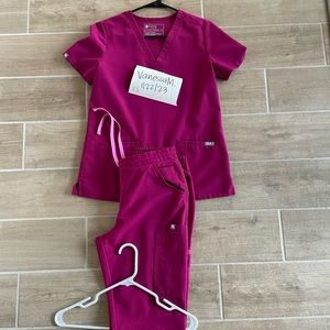 Figs Raspberry Scrub Set